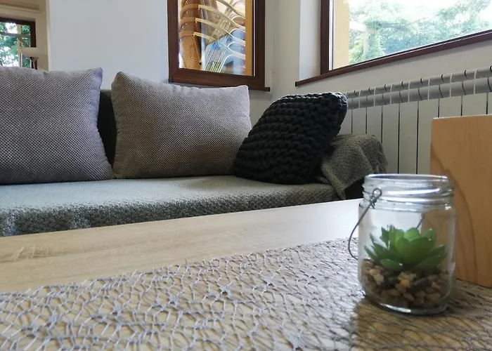 Daire The Yellow House